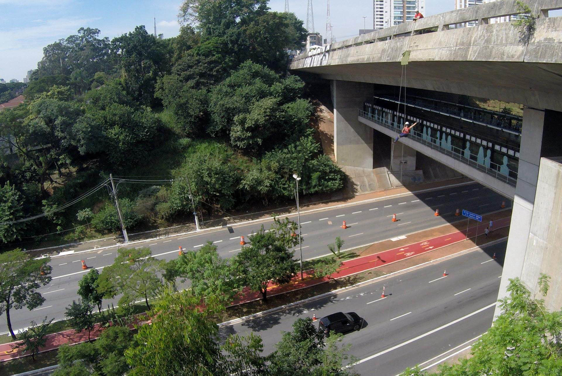 RAPEL NA PONTE DO SUMARÉ